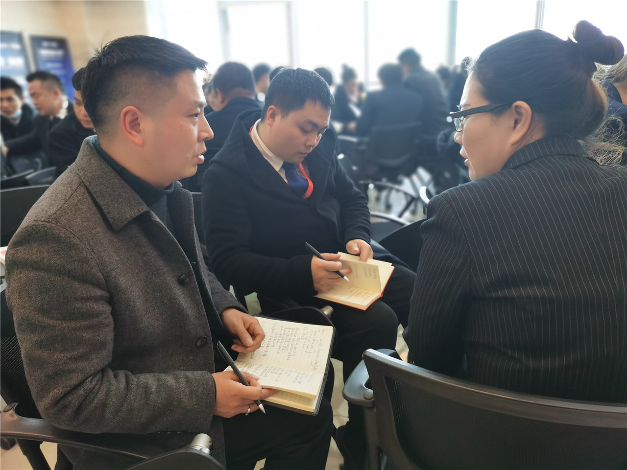 小组讨论3.jpg