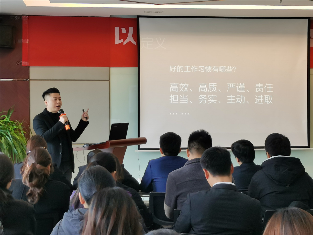 李万彬2.jpg
